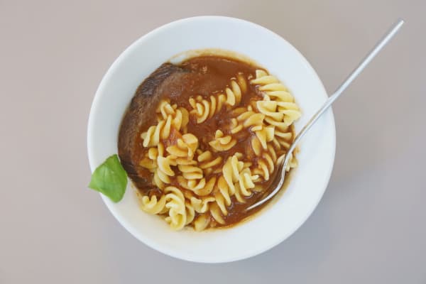 školní jídelna ilustrační 1